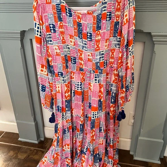 Briton Court Maxi Dress Size Medium